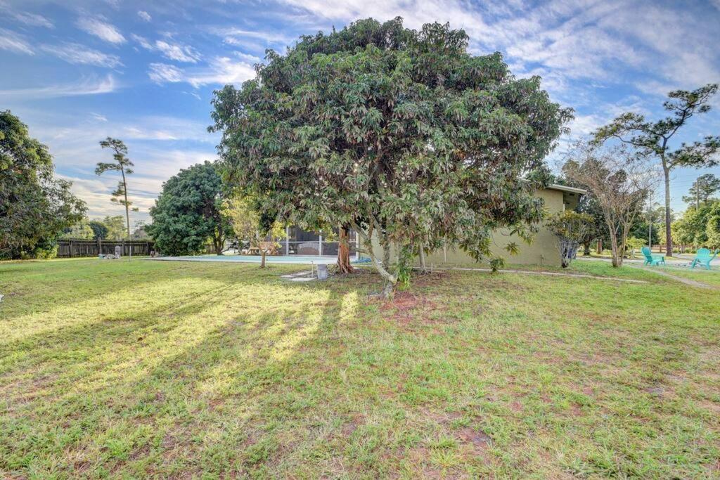Ananda Farmhouse And Retreat. Lake Worth Beach Exterior photo